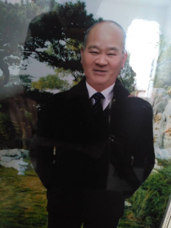 老方丈的第一张照片--大庆相亲服务中心