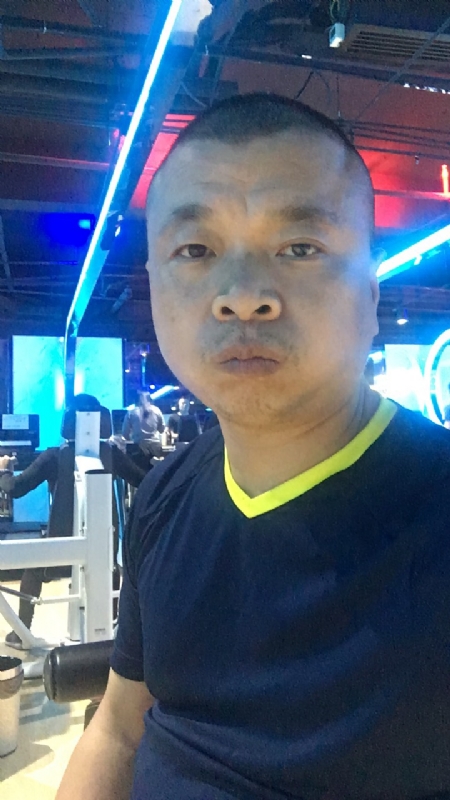 奋斗的第一张照片--大庆相亲服务中心