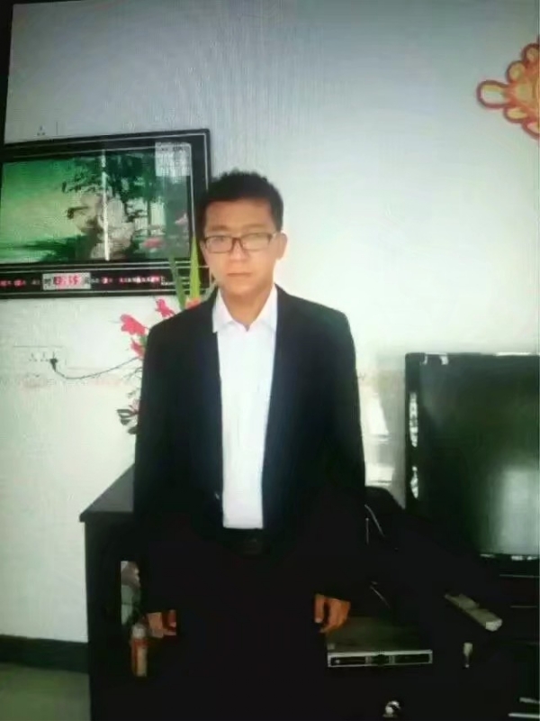 依然疼痛的第一张照片--大庆相亲服务中心