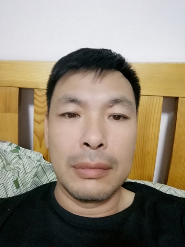 不爱当牛的第一张照片--大庆相亲服务中心