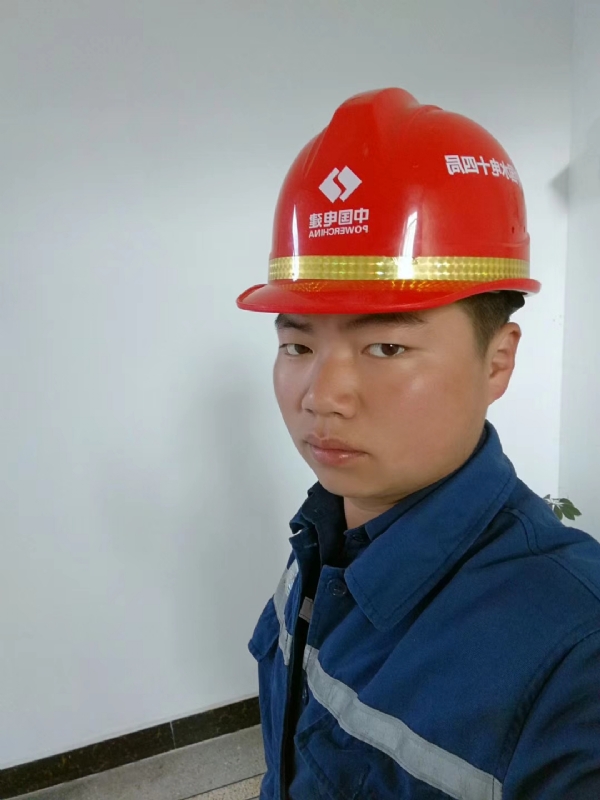 小公牛的第一张照片--大庆相亲服务中心