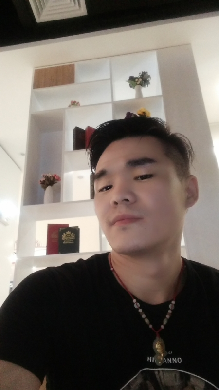 涵博随缘的第一张照片--大庆相亲服务中心