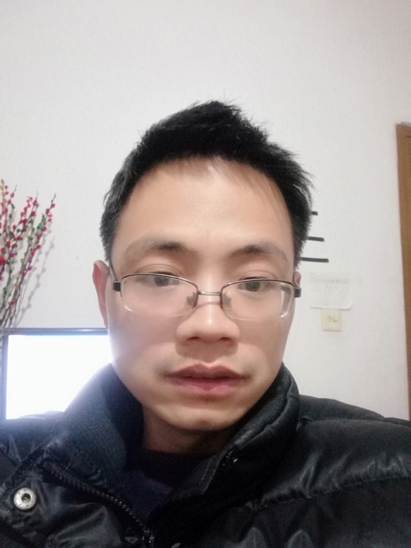 明月天涯的第一张照片--大庆相亲服务中心