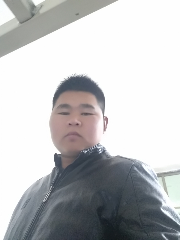 小哥的第一张照片--大庆相亲服务中心