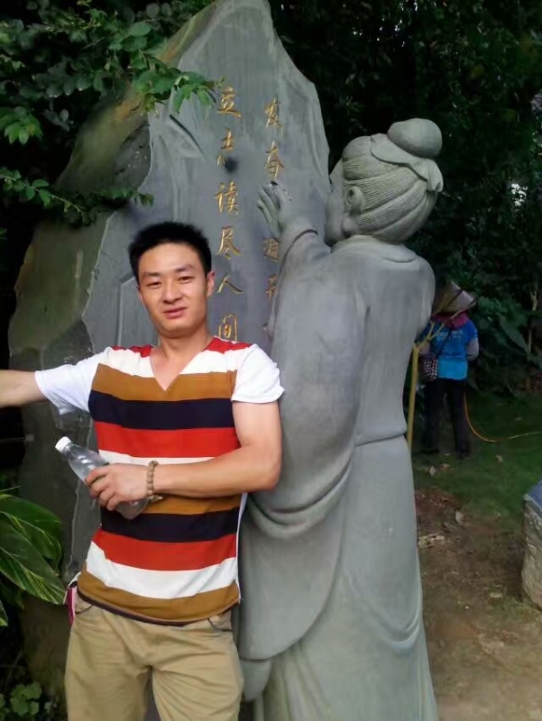 相依相伴的第一张照片--大庆相亲服务中心