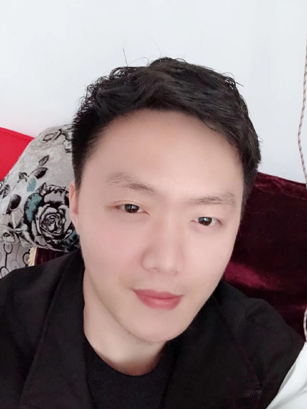 执迷的鲸鱼的第一张照片--大庆相亲服务中心