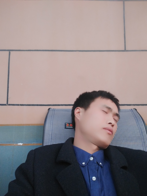 有钱爱情才能长久的第一张照片--大庆相亲服务中心