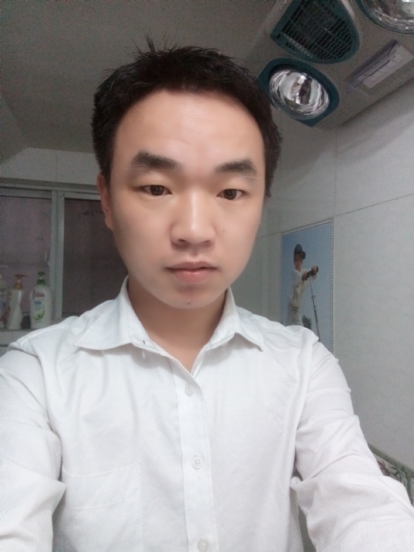 夜凉露沾衣的第二张照片--大庆相亲服务中心