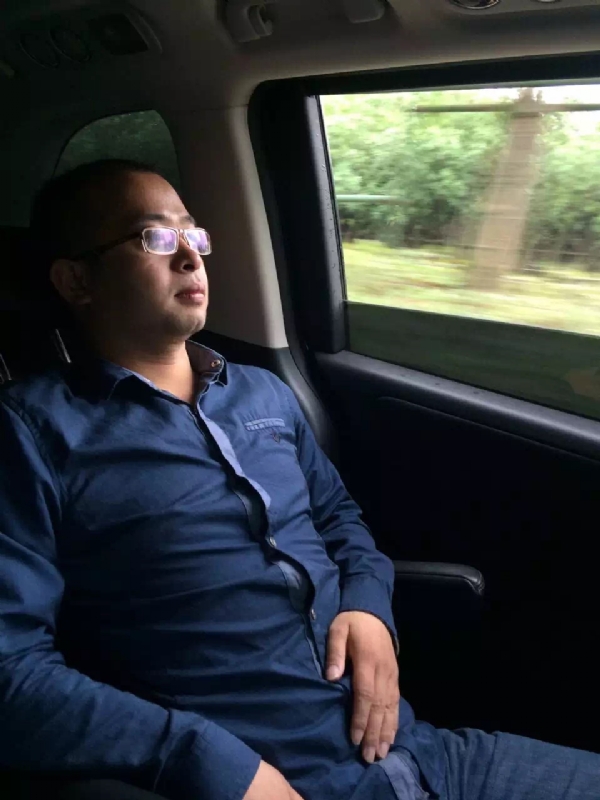 世界那么大的第三张照片--大庆相亲服务中心