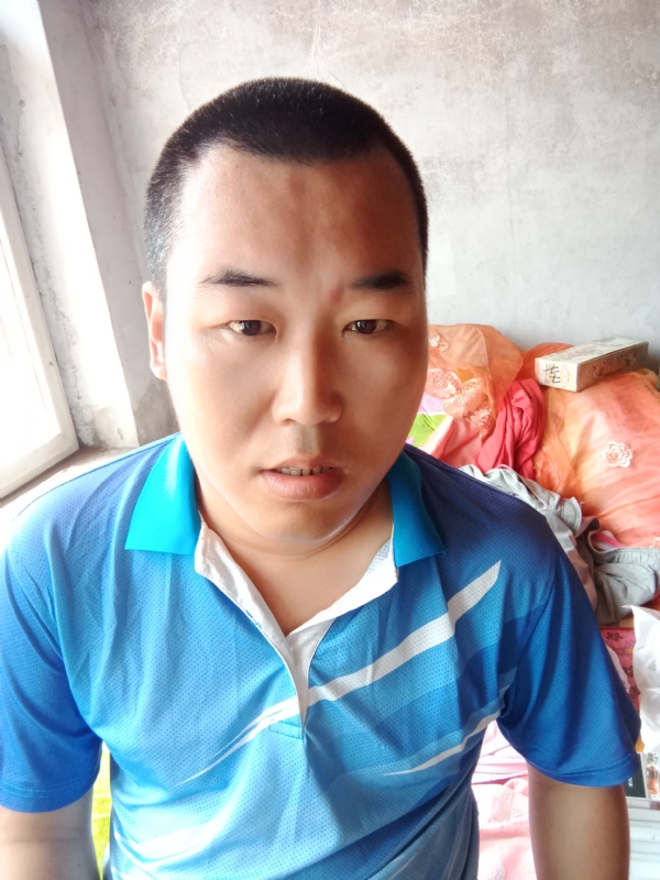 灰太狼的第一张照片--大庆相亲服务中心