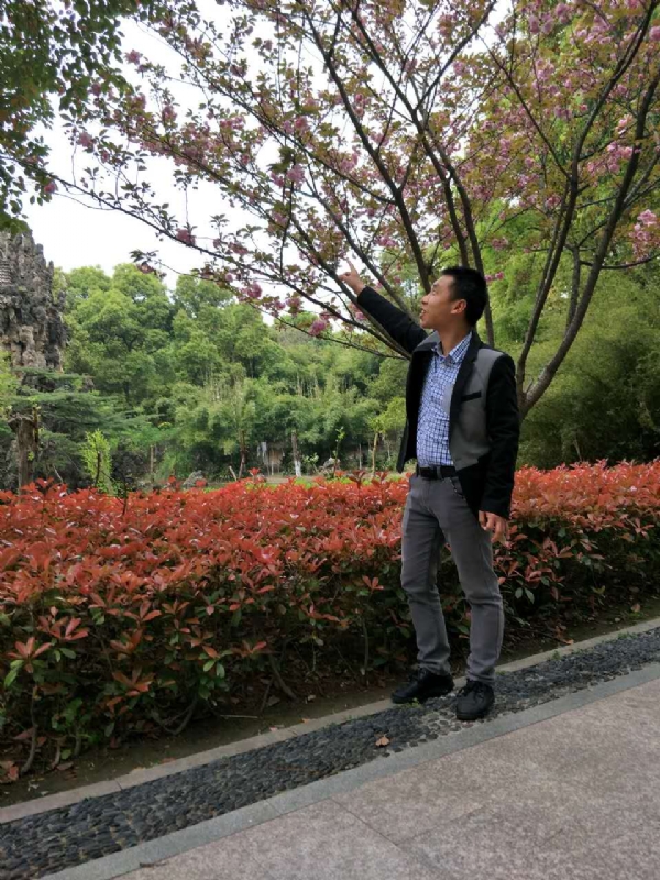 坦诚的第一张照片--大庆相亲服务中心