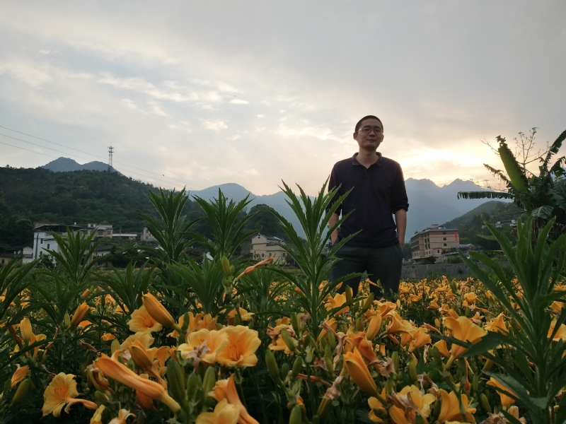 黄晓东的第一张照片--大庆相亲服务中心