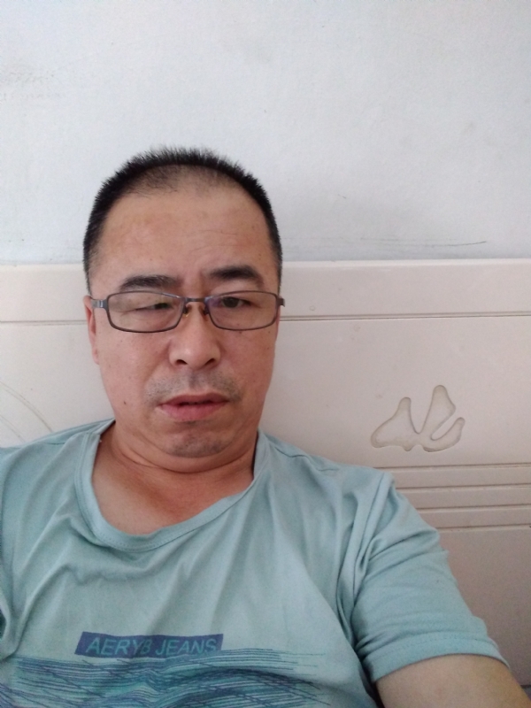 大叔的第一张照片--大庆相亲服务中心