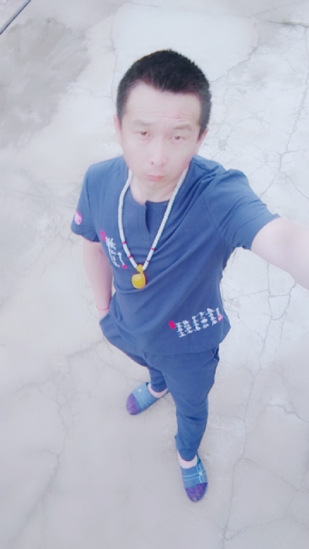 一叶之秋的第一张照片--大庆相亲服务中心