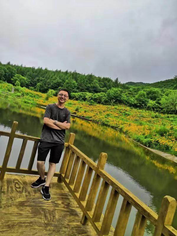 正能量的第二张照片--大庆相亲服务中心