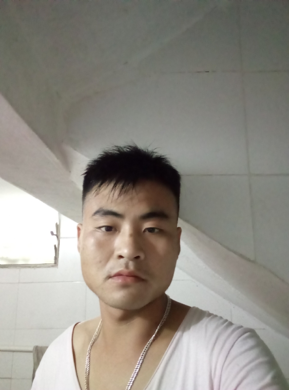 落叶知秋的第一张照片--大庆相亲服务中心