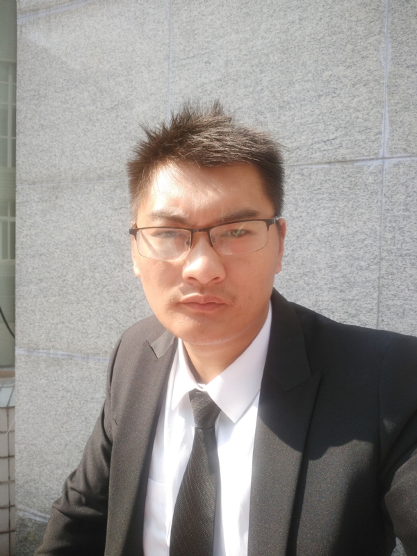 孤独的人的第一张照片--大庆相亲服务中心