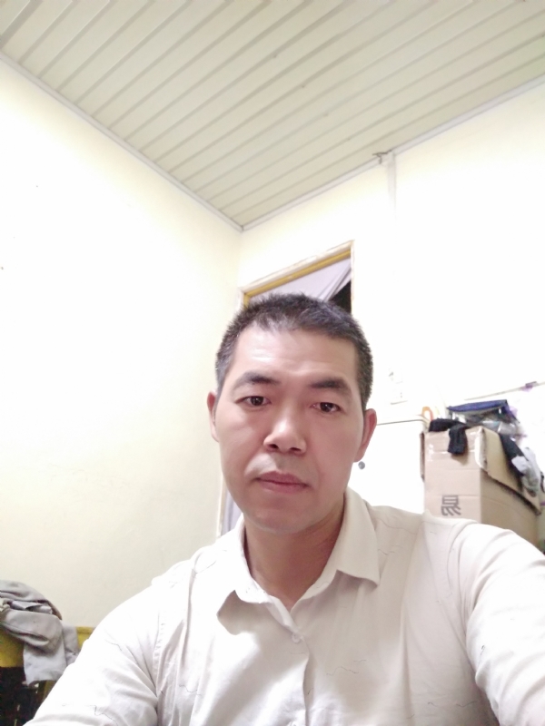 为伊消得人憔悴的第一张照片--大庆相亲服务中心