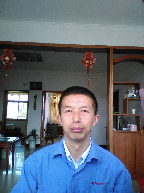 红玫瑰的第一张照片--大庆相亲服务中心