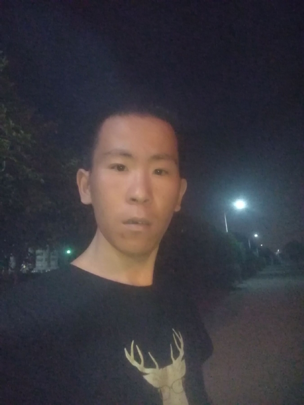 俞凯斌的第一张照片--大庆相亲服务中心