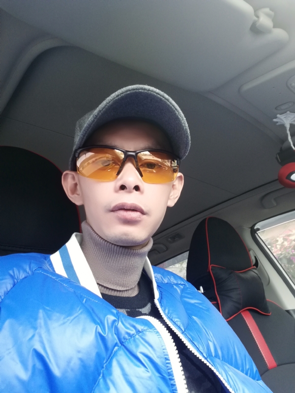 愿得一人心的第一张照片--大庆相亲服务中心