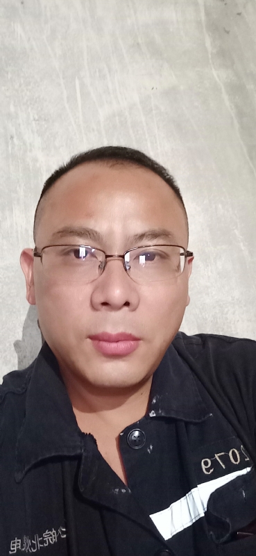 知足常乐的第一张照片--大庆相亲服务中心