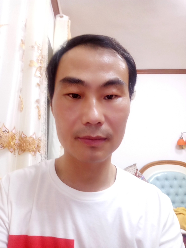 光明的第一张照片--大庆相亲服务中心