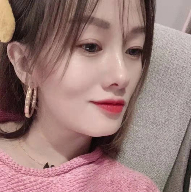 微醺的笑容的第一张照片--大庆相亲服务中心