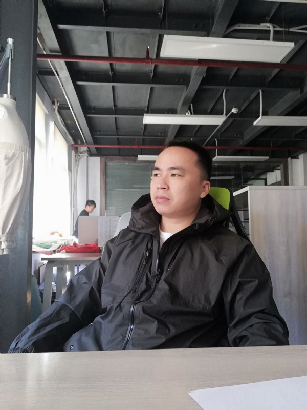 左眼皮跳跳的第一张照片--大庆相亲服务中心