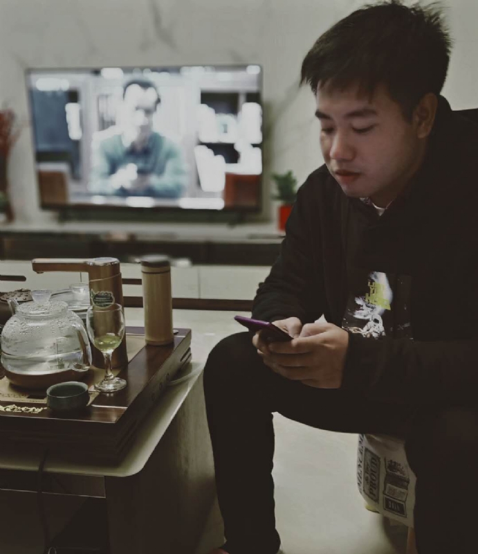 嗯今年能脱单吗的第一张照片--大庆相亲服务中心