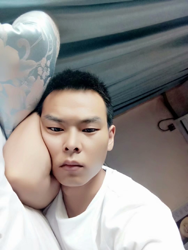 琪子心的第一张照片--大庆相亲服务中心