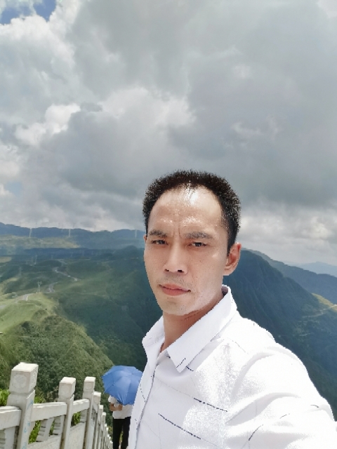 LXZ的第一张照片--大庆相亲服务中心