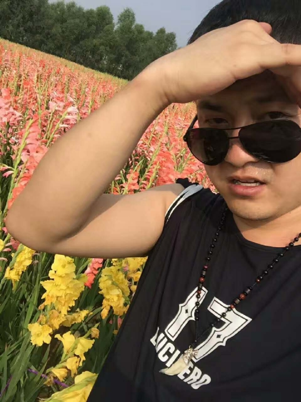 QH-蓝细胞的第一张照片--大庆相亲服务中心