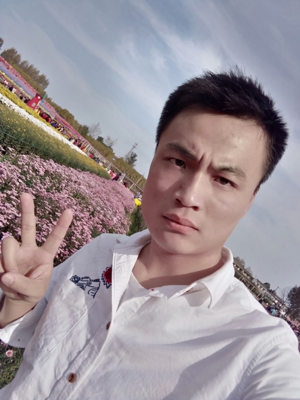 心碎无痕的第二张照片--大庆相亲服务中心