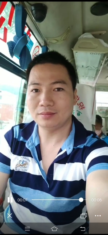 恋人未满的第一张照片--大庆相亲服务中心