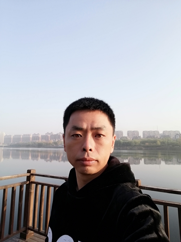 蓝颜的第一张照片--大庆相亲服务中心