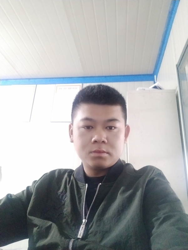 少校的第一张照片--大庆相亲服务中心