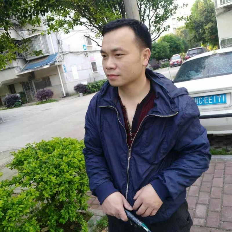 灰色足迹的第一张照片--大庆相亲服务中心