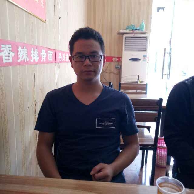 会哭的星星的第一张照片--大庆相亲服务中心