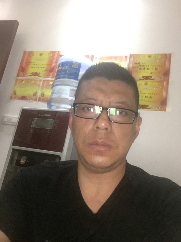 牵手的第一张照片--大庆相亲服务中心