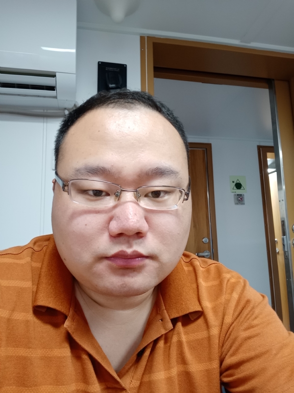 努力爱一次的第一张照片--大庆相亲服务中心