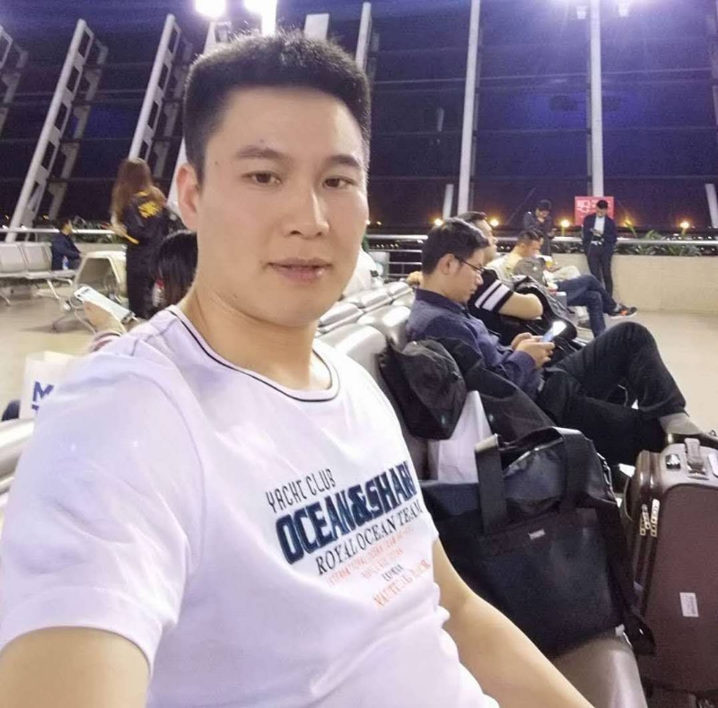阳光灿烂的第一张照片--大庆相亲服务中心