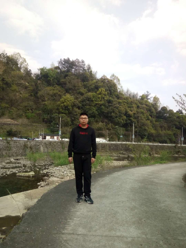 等着上钩的鱼的第一张照片--大庆相亲服务中心