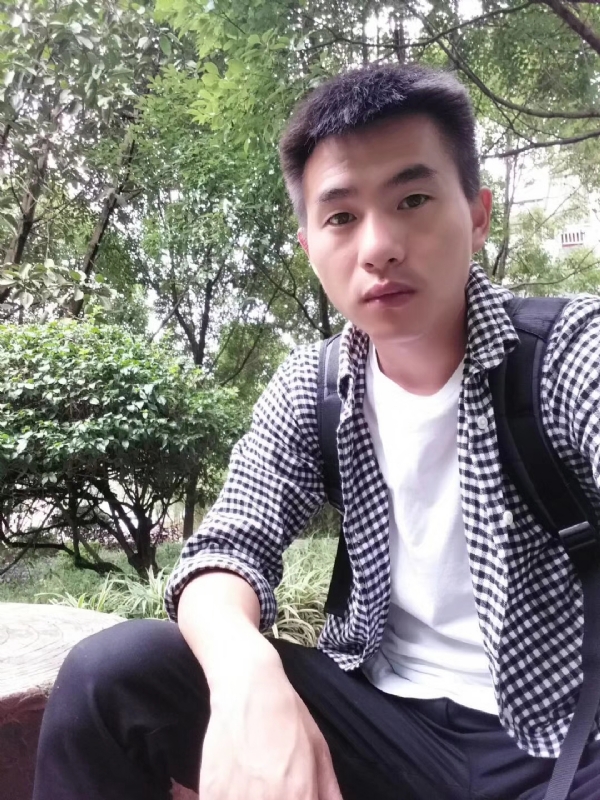 小杨的第一张照片--大庆相亲服务中心