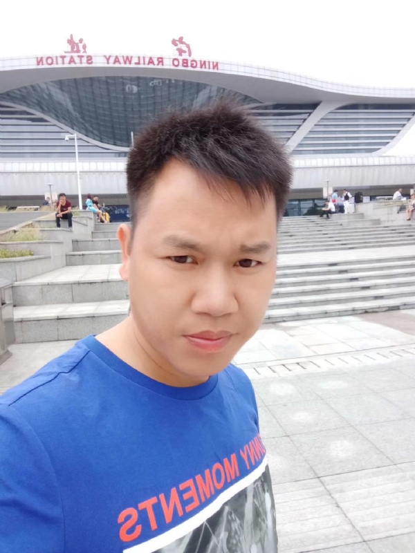 笑对人生的第一张照片--大庆相亲服务中心