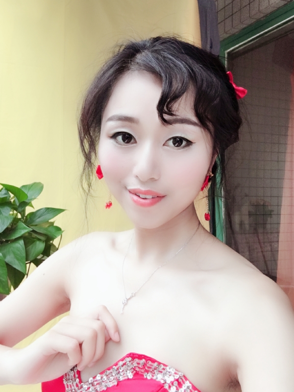 薇薇的第二张照片--大庆相亲服务中心