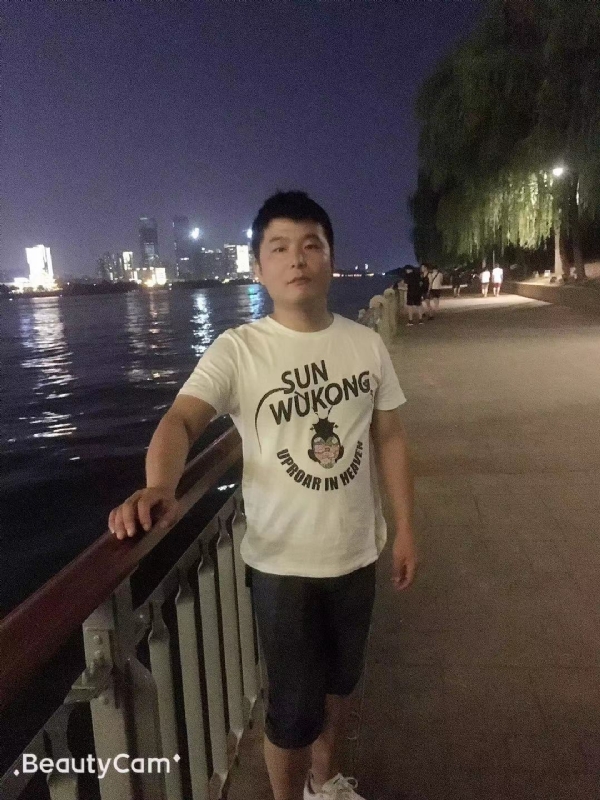 古月的第一张照片--大庆相亲服务中心