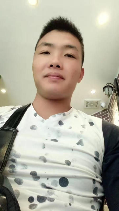 吃生蚝的小乖乖的第一张照片--大庆相亲服务中心