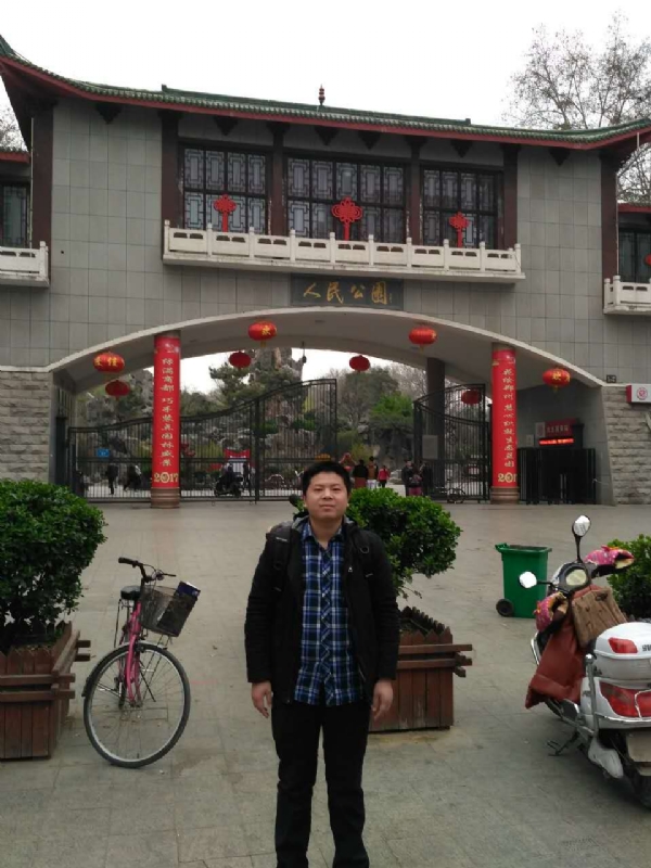 在奋斗的第四张照片--大庆相亲服务中心