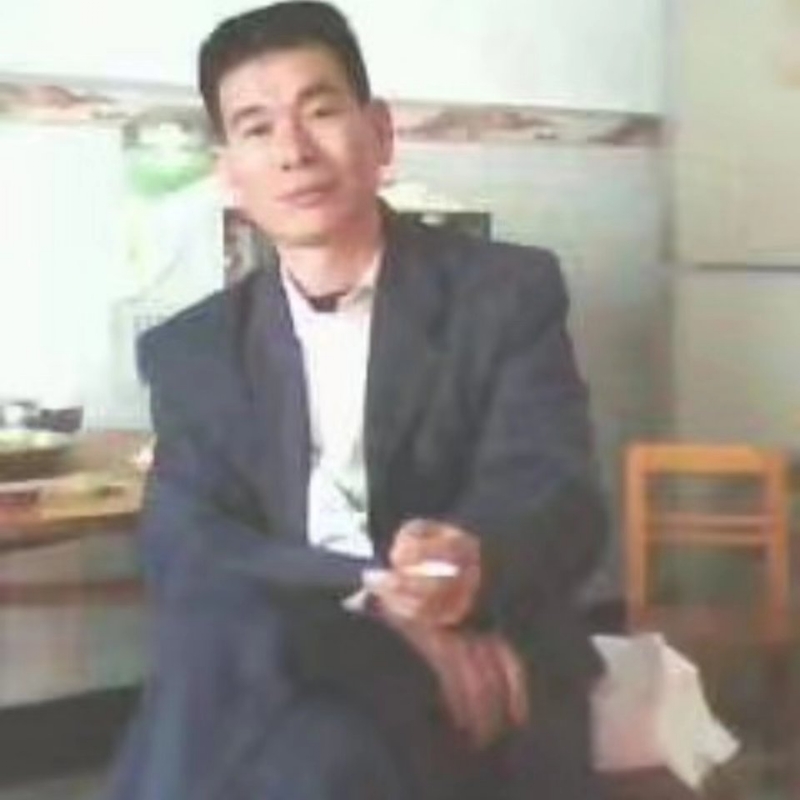 阳光照耀的第一张照片--大庆相亲服务中心